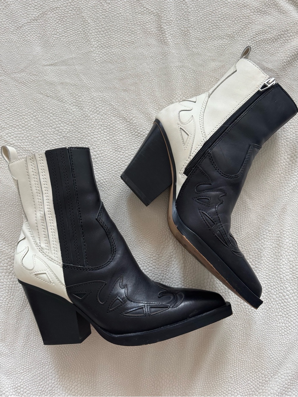 Dolce Vita Western Booties